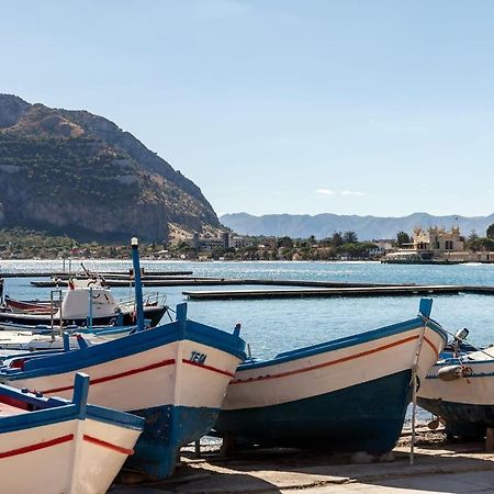 Donna Amalia Villa In Mondello Палермо Экстерьер фото